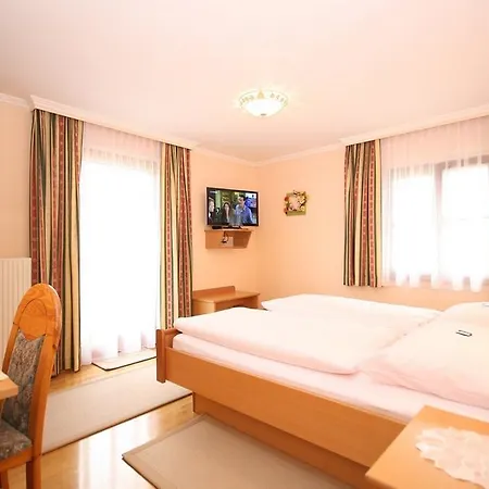 Δωμάτια σε οικογενειακή κατοικία Meissnitzer